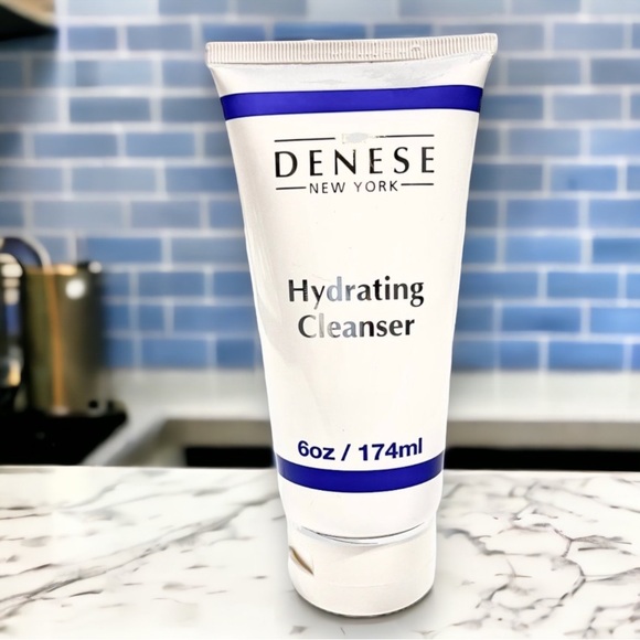 Dr. Denese Hydrating Cleanser 6 oz. 174 ml. - Picture 1 of 3